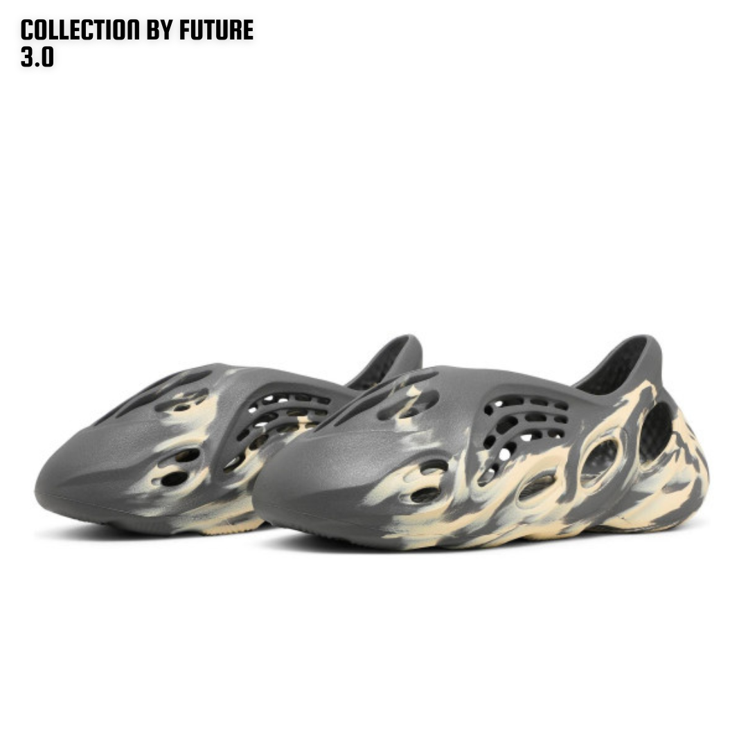 Chaussons Edition limitée/ Future 3.0  Grise et blanche